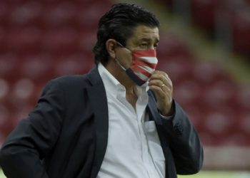 LUIS FERNANDO TENA ESTÁ DE REGRESO CON CHIVAS