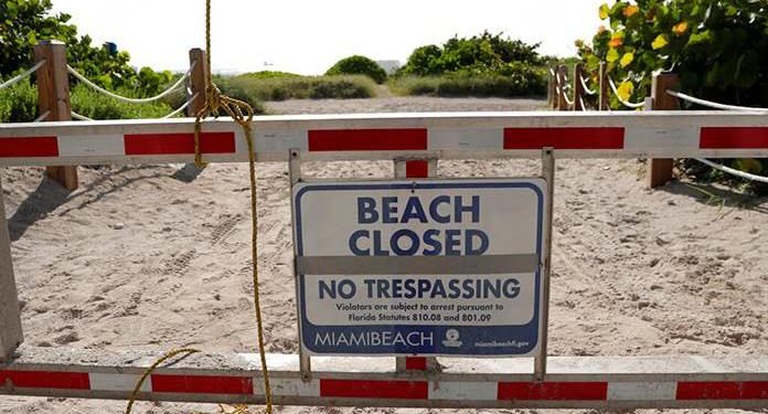 MIAMI ORDENA TOQUE DE QUEDA Y CIERRA ALGUNOS NEGOCIOS