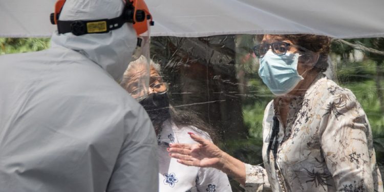 MÉXICO SUPERA A CHILE EN NÚMERO DE CASOS DE COVID-19