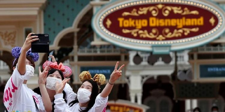 REABREN DISNEYLAND TOKIO TRAS CUATRO MESES EN CUARENTENA