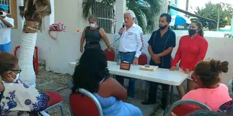 CHARLATÁN AMBICIOSO DE PODER ARRIESGA A LA POBLACIÓN A CONTAGIARSE DE COVID-19