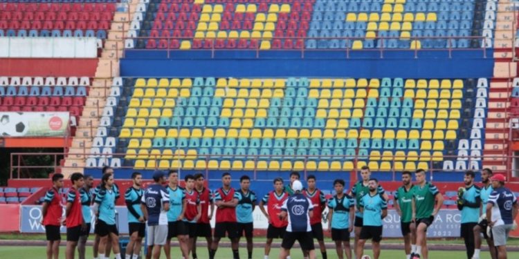 PREPARAN LA TRANSFORMACIÓN ABSOLUTA DEL «ANDRÉS QUINTANA ROO»