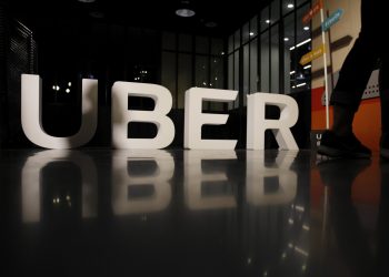 UBER ADQUIERE LA COMPAÑÍA DE ENTREGA DE ALIMENTOS POSTMATES