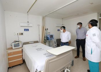 VILA DOSAL VISITA EL PISO 2 DEL HOSPITAL REGIONAL MÉRIDA DEL ISSSTE