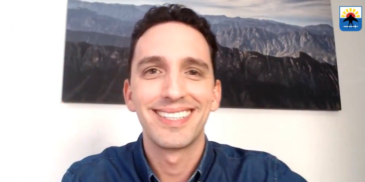 CON LA CONFERENCIA DE ROBERTO RUZ, FOMENTA GOBIERNO DE PEDRO JOAQUÍN LA PARTICIPACIÓN DE LA JUVENTUD EN COZUMEL