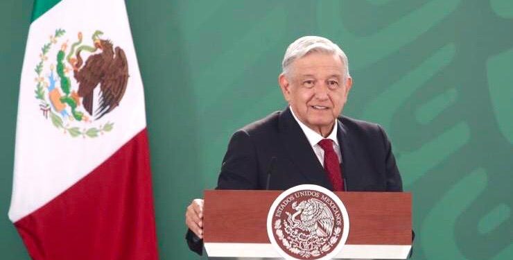 EL RESUMEN DE LA CONFERENCIA MAÑANERA TRAÍDO POR PODER Y CRÍTICA