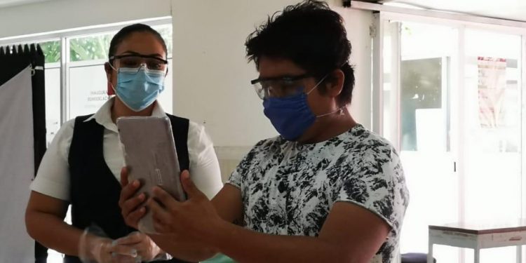 INTERACTÚA PERSONAL DEL IMSS CON DERECHOHABIENTES A TRAVÉS DE HERRAMIENTAS TECNOLÓGICAS
