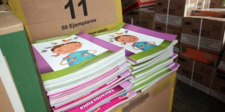 LA SEP SE REUNIÓ PARA ELEGIR LA FORMA DE ENTREGA DE LOS LIBROS DE TEXTO GRATUITOS