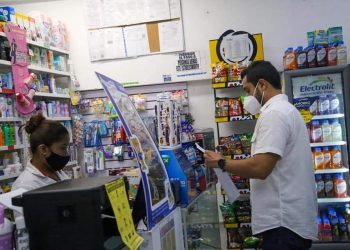 INVITA FISCALIZACIÓN MUNICIPAL A DUEÑOS DE ESTABLECIMIENTOS Y CONTRIBUYENTES A PONERSE AL CORRIENTE CON SU LICENCIA DE FUNCIONAMIENTO