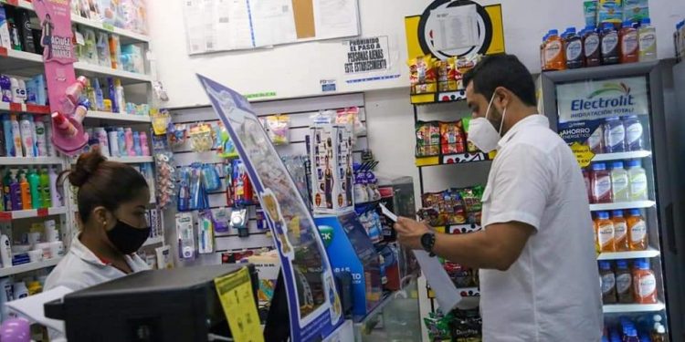 INVITA FISCALIZACIÓN MUNICIPAL A DUEÑOS DE ESTABLECIMIENTOS Y CONTRIBUYENTES A PONERSE AL CORRIENTE CON SU LICENCIA DE FUNCIONAMIENTO