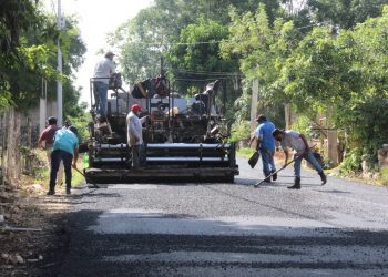 AYUNTAMIENTO MORELENSE TRABAJA EN LA PAVIMENTACIÓN Y REVESTIMIENTO DE CALLES EN LA CIUDAD Y COMUNIDADES RURALES