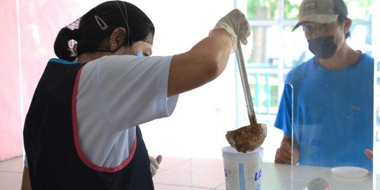 GARANTIZA GOBIERNO DE SOLIDARIDAD SANA ALIMENTACIÓN A CIUDADANOS DE LA COLOSIO Y NICTE-HÁ