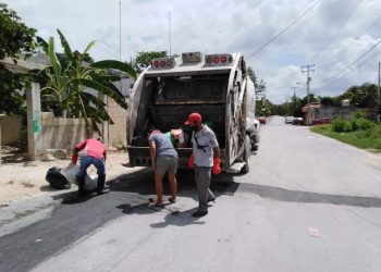 MANTIENE SERVICIOS PÚBLICOS LOS TRABAJOS DE RECOJA DE DESECHOS TANTO EN LA ÍNSULA COMO EN LA ZONA CONTINENTAL