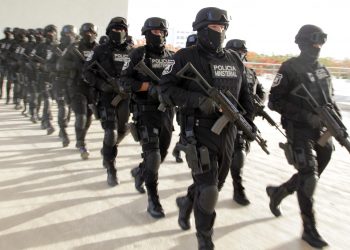 LOS POLICÍAS MINISTERIALES TIENEN INCONFORMIDAD POR LA DIFERENCIA SALARIAL QUE HAY.