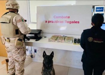 ADUANAS DECOMISA 2.5 MILLONES DE PESOS EN DIVISAS Y RELOJES DE LUJO EN ADUANAS DE TIJUANA, NUEVO LAREDO Y EN EL AICM