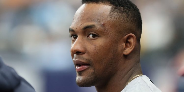 YANKEES SACAN A MIGUEL ANDÚJAR DEL ROSTER DE 28