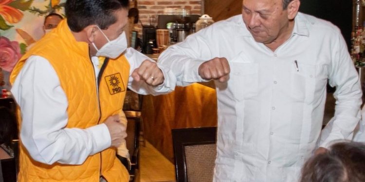 CHUCHO POOL SE PRESTA AL TRABAJO SUCIO EN LA CÁMARA, DEJA AL PRD Y SE VA AL PRI