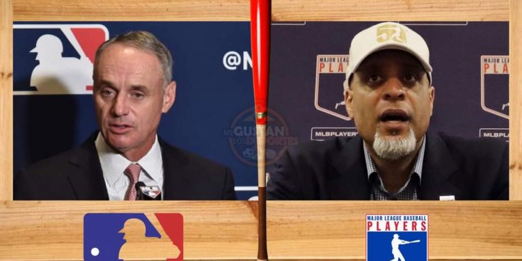 BUSCAN SALVAR LA TEMPORADA DE BÉISBOL, EN TODO MOMENTO SE DEBE USAR MASCARILLAS