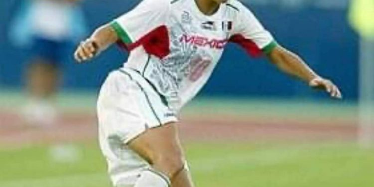 RECONOCE LA WORLD OLYMPIANS ASSOCIATION A CANCUNENSE IRIS MORA Y LE CONCEDE EL USO DE SUS LETRAS NOMINALES OLY