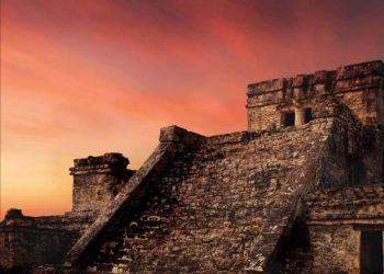 TULUM ANTE EL EXTRANJERO ES AHORA JUMPSUIT, SEGÚN LA PÁGINA VISIT MÉXICO