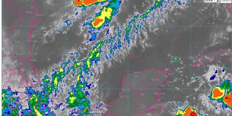 HERNÁN E ISELLE CAUSARÁN FUERTES LLUVIAS EN LAS COSTAS DE MÉXICO
