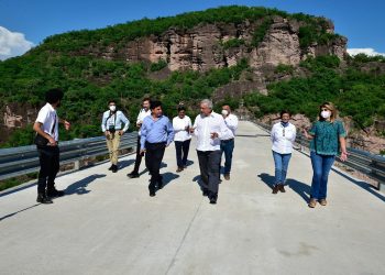 AMLO INAUGURA PRESA EN SONORA QUE TARDÓ 10 AÑOS EN CONSTRUIRSE
