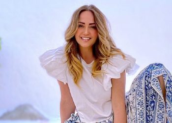 ANDREA LEGARRETA DA POSITIVO A COVID-19