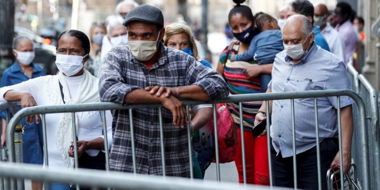 BRASIL REGISTRA 97 MIL FALLECIMIENTOS POR COVID-19