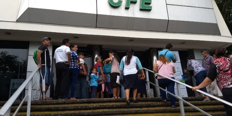 CFE MANTIENE UNA ACTITUD AGRESIVA CON DEPENDENCIAS DE GOBIERNO, ACUSA SEGOTAB