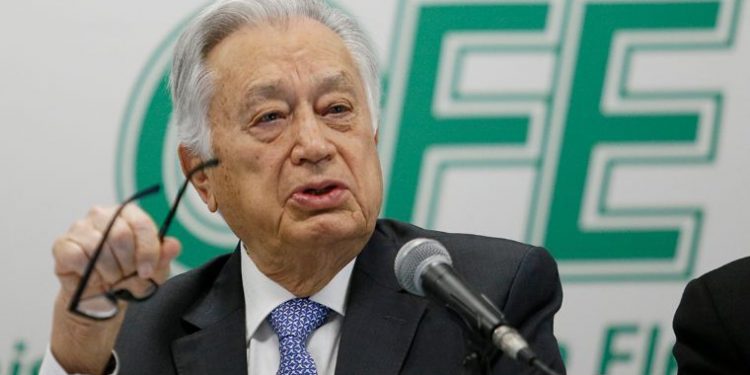 CFE NO PUEDE SUBIR TARIFA DE LA LUZ: MANUEL BARTLETT