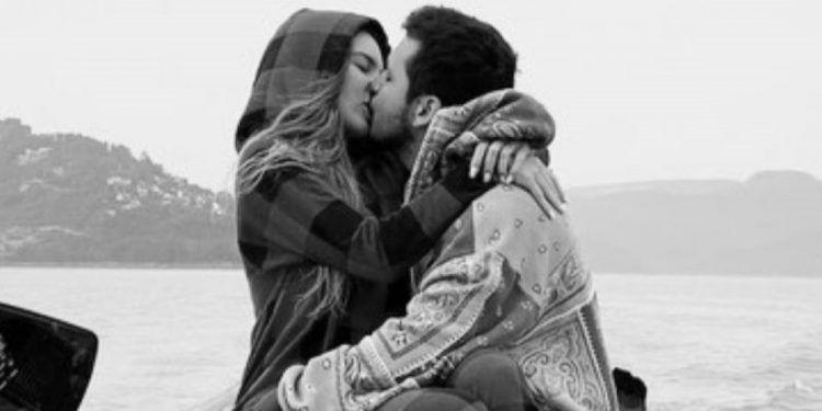 CHRISTIAN NODAL YA PIENSA EN BODA E HIJOS CON BELINDA