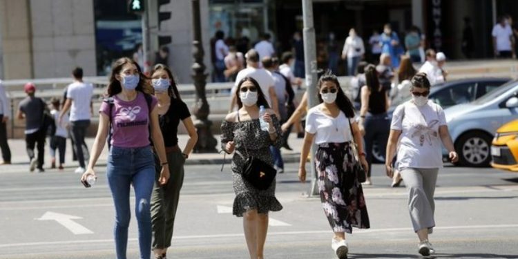 CONTAGIOS SUPERAN 21 MILLONES EN EL MUNDO