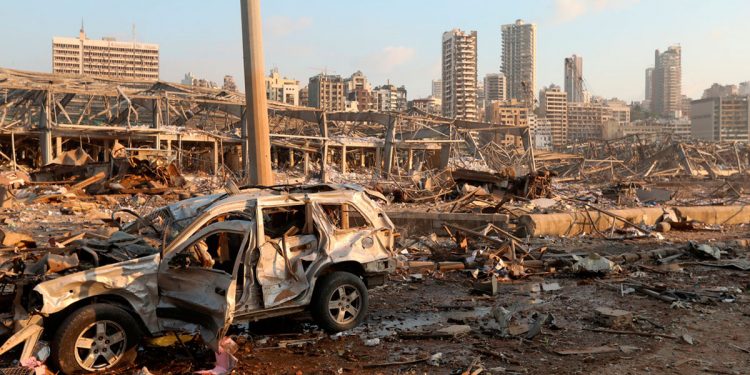 DAÑOS POR EXPLOSIÓN SE EXTIENDEN A MEDIA CIUDAD: GOBERNADOR DE BEIRUT