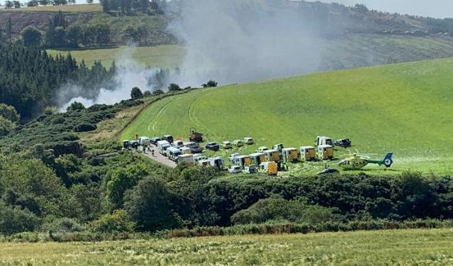 DESCARRILAMIENTO DE TREN EN ESCOCIA DEJA AL MENOS 3 MUERTOS Y 6 HERIDOS