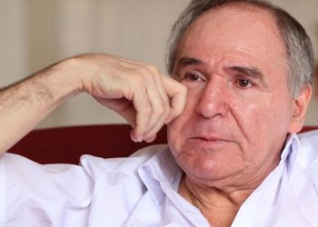 DETIENEN AL EXPRESIDENTE DE ECUADOR, ABDALÁ BUCARAM, POR DELINCUENCIA ORGANIZADA
