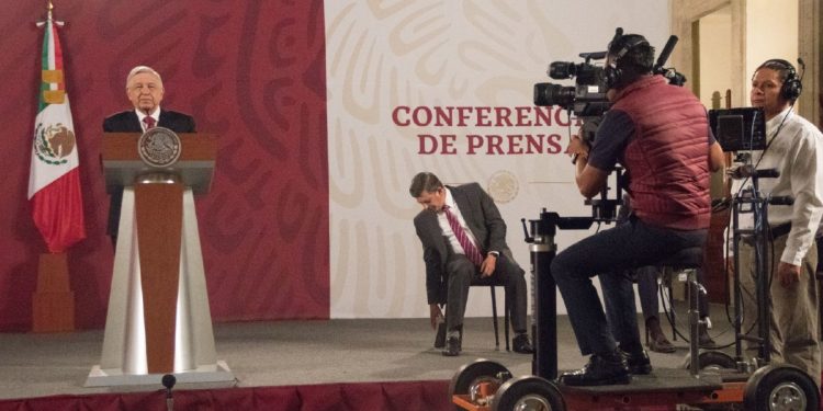 EL INE ORDENA SUSPENDER TRANSMISIÓN ÍNTEGRA DE MAÑANERAS EN HIDALGO Y COAHUILA