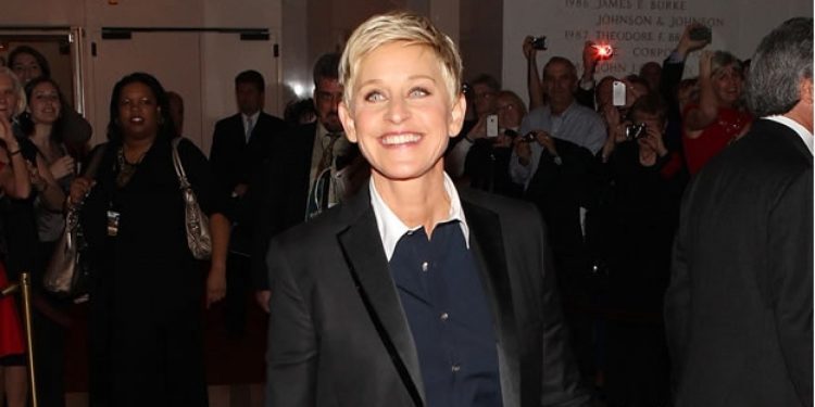 ELLEN DEGENERES PIDE PERDÓN A SU EQUIPO POR MALAS PRÁCTICAS LABORALES