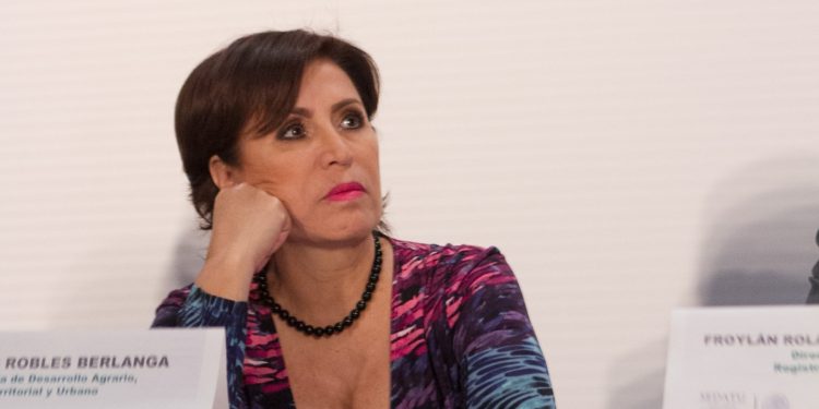 FGR PIDE PENA DE 21 AÑOS DE CÁRCEL PARA ROSARIO ROBLES