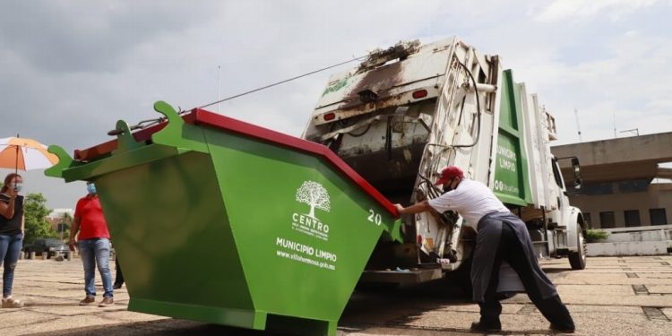 INVIRTIÓ EL AYUNTAMIENTO DE CENTRO 3.6 MDP PARA CONTENEDORES DE BASURA