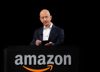 JEFF BEZOS VENDE ACCIONES DE AMAZON POR VALOR DE TRES MIL 100 MDD