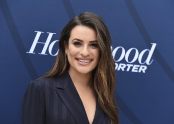 LA ACTRIZ DE «GLEE» LEA MICHELE DA A LUZ A UN NIÑO