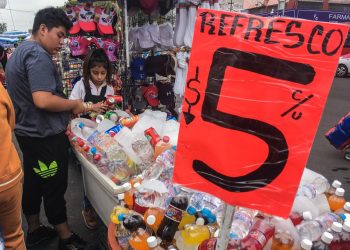 LA CDMX ESTUDIA PROHIBIR LA VENTA DE ALIMENTOS «CHATARRA» A NIÑOS