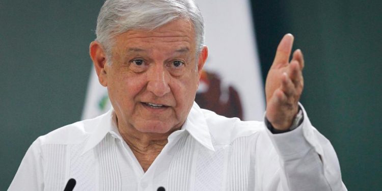 LÓPEZ OBRADOR LLAMA A GOBIERNOS A NO ESTAR AL SERVICIO DE LA DELINCUENCIA