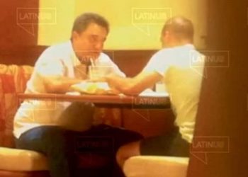 LÓPEZ OBRADOR PIDE A LORET DE MOLA QUE PRESENTE VIDEOS ANTE FGR