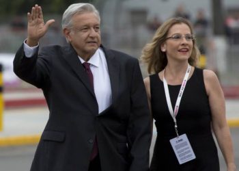 LÓPEZ OBRADOR Y GUTIÉRREZ MÜLLER BUSCAN REGISTRAR SU NOMBRE COMO MARCA