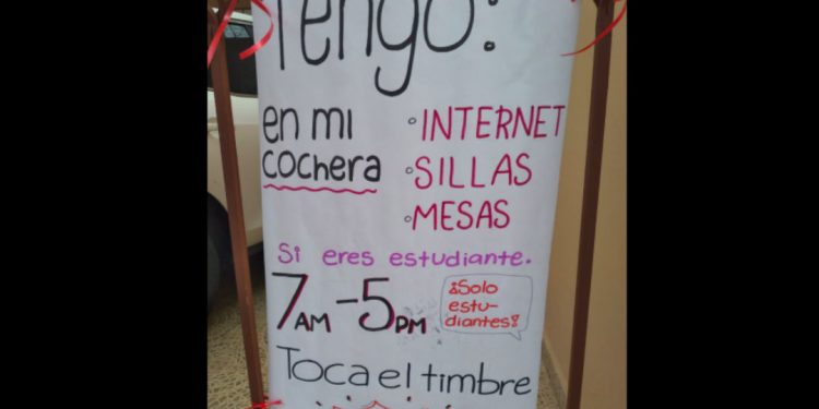 MAMÁ OFRECE A ESTUDIANTES CONEXIÓN A INTERNET GRATIS EN SU COCHERA