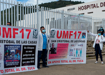 MARCHAN EN APOYO A MÉDICO ACUSADO DE ABUSO DE AUTORIDAD EN CHIAPAS