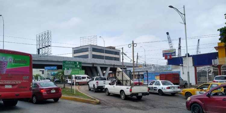 OBRA DEL DISTRIBUIDOR VIAL UNIVERSIDAD ‘PEGARÁ’ A TAXISTAS DE LA RUTA OCUILTZAPOTLÁN