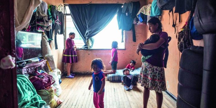 PANDEMIA DEJARÁ A 30 MILLONES DE LATINOS FUERA DE LA CLASE MEDIA: BM