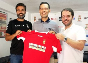 RAFAEL MÁRQUEZ INICIARÁ SU CARRERA COMO ENTRENADOR EN ESPAÑA